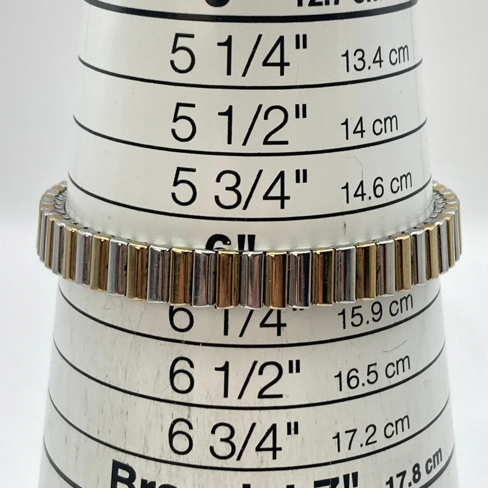 Timex Cavatina Womens Watch 18mm Gold Silver Tone Stretch Band New Battery SMALL